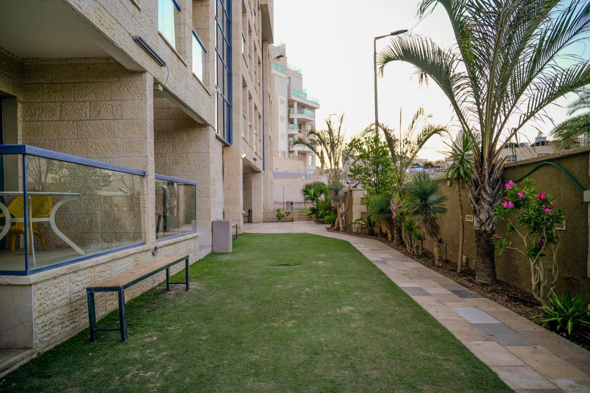 Central Park Residence Eilat Esterno foto